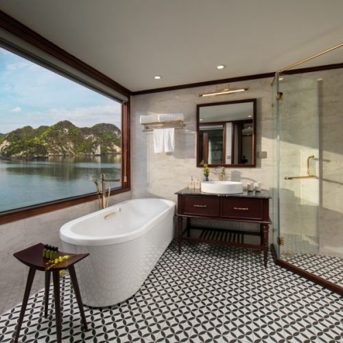 Regal_Suites_Bathroom